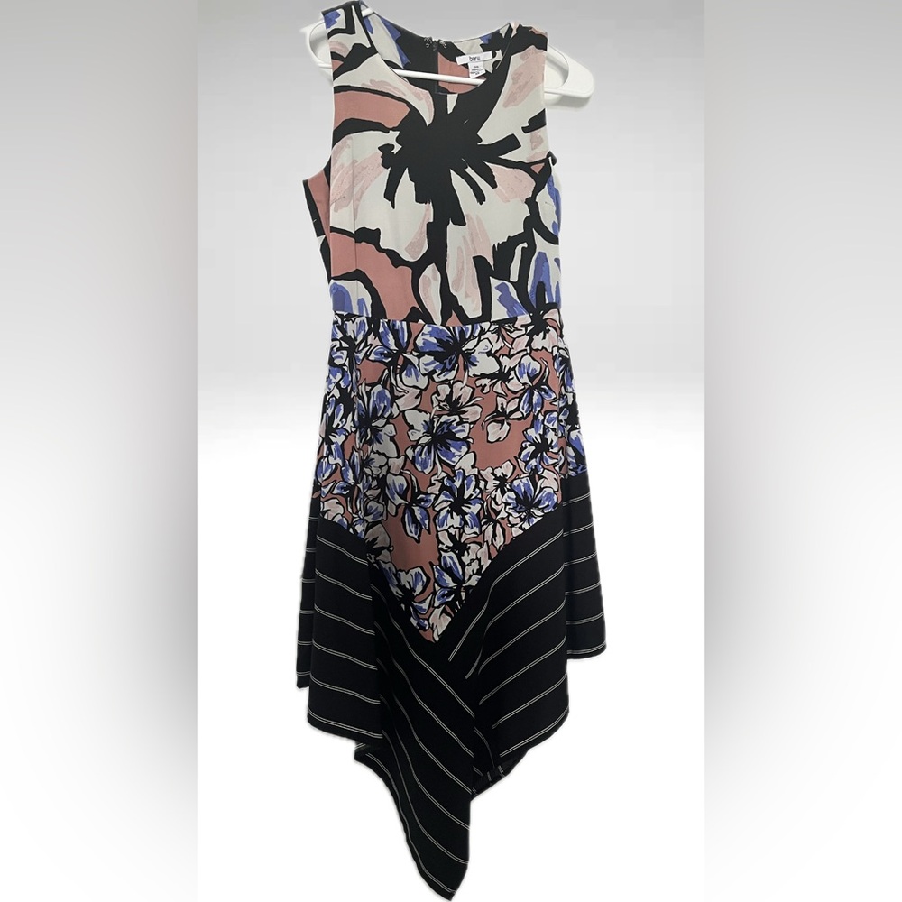 Your sleevless chic dress
